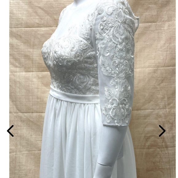 JJ's House Ivory Wedding Dress - Picture 7 of 8